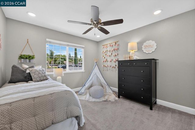 1617 Greenridge Dr, Pittsburg, CA 94565
