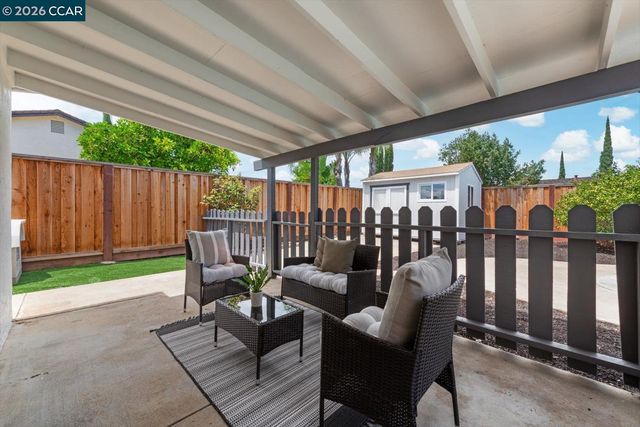 1617 Greenridge Dr, Pittsburg, CA 94565