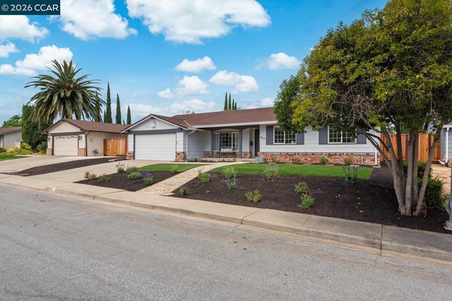 1617 Greenridge Dr, Pittsburg, CA 94565