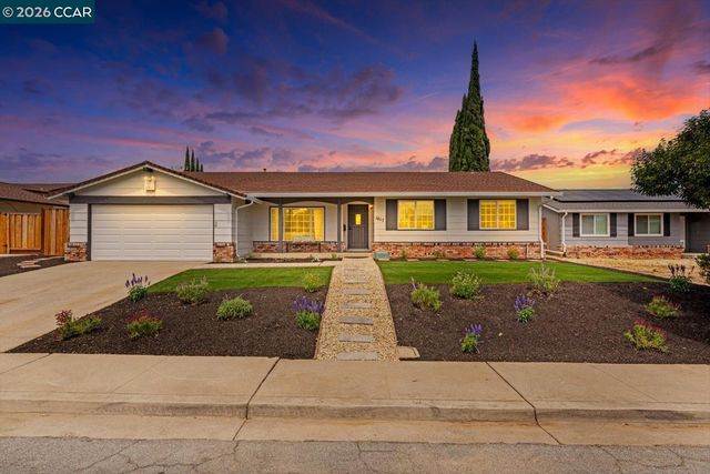 1617 Greenridge Dr, Pittsburg, CA 94565