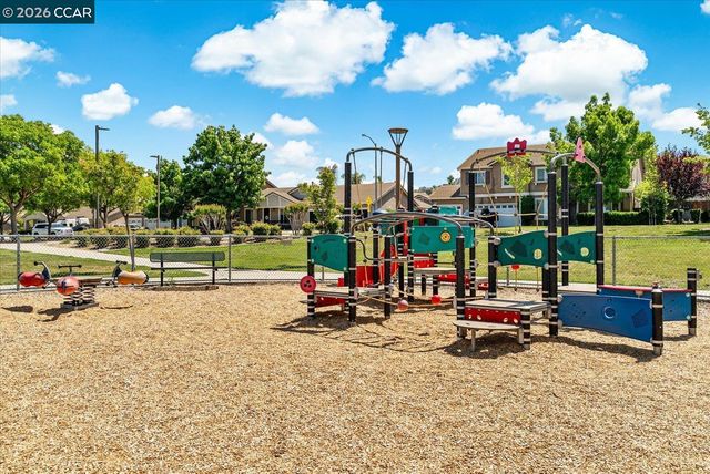 1617 Greenridge Dr, Pittsburg, CA 94565