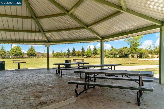 1617 Greenridge Dr, Pittsburg, CA 94565