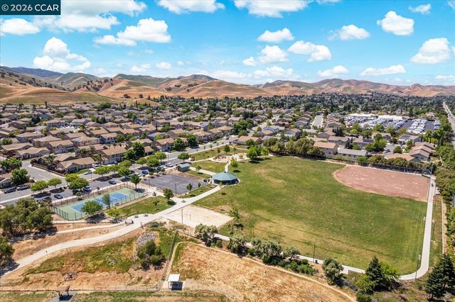 1617 Greenridge Dr, Pittsburg, CA 94565