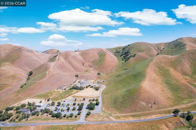 1617 Greenridge Dr, Pittsburg, CA 94565