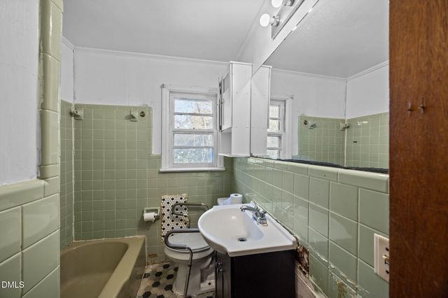 322 Pineshoal Drive, Snow Hill, NC 28580