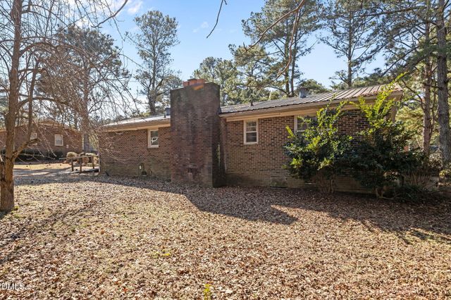 322 Pineshoal Drive, Snow Hill, NC 28580