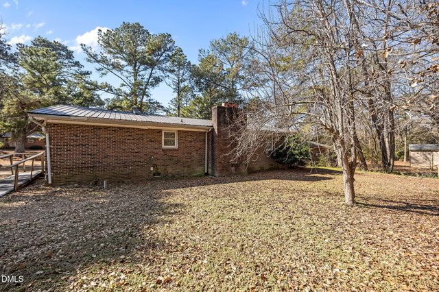 322 Pineshoal Drive, Snow Hill, NC 28580