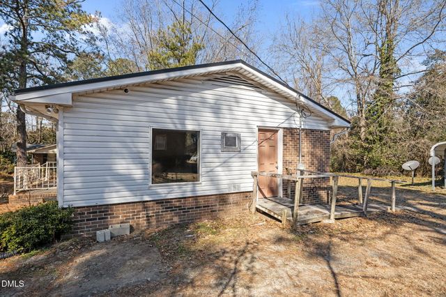 322 Pineshoal Drive, Snow Hill, NC 28580