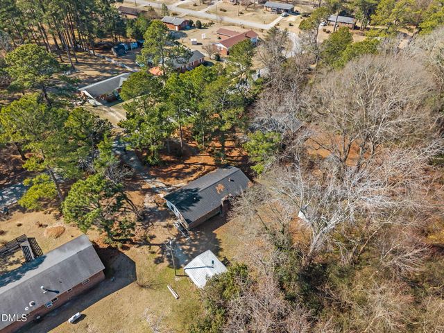 322 Pineshoal Drive, Snow Hill, NC 28580