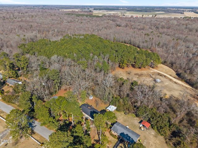 322 Pineshoal Drive, Snow Hill, NC 28580
