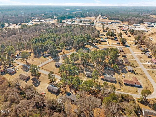 322 Pineshoal Drive, Snow Hill, NC 28580