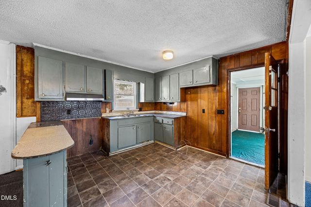 322 Pineshoal Drive, Snow Hill, NC 28580