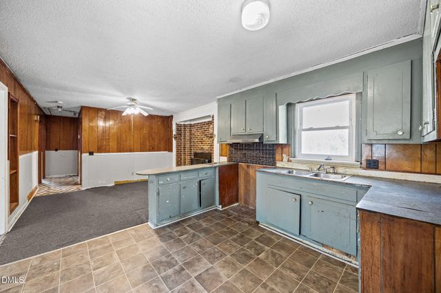 322 Pineshoal Drive, Snow Hill, NC 28580