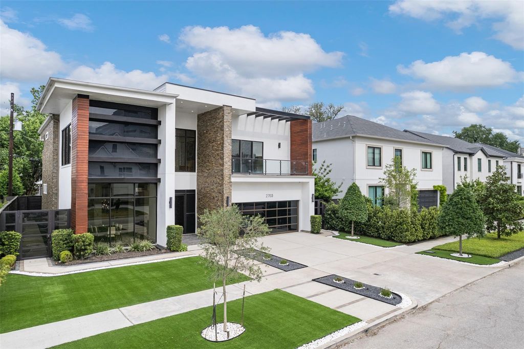 2703 Westgrove Lane, Houston, TX 77027