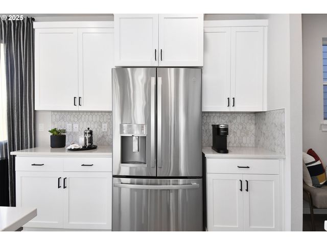 18975 Sw EUREKA Ln, Beaverton, OR 97007