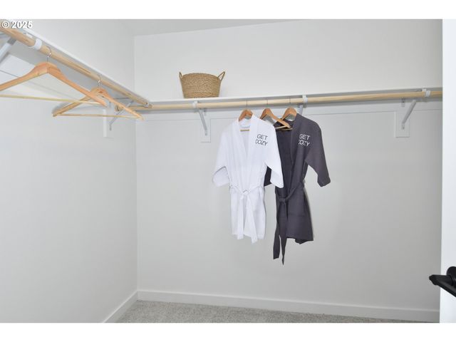 18975 Sw EUREKA Ln, Beaverton, OR 97007