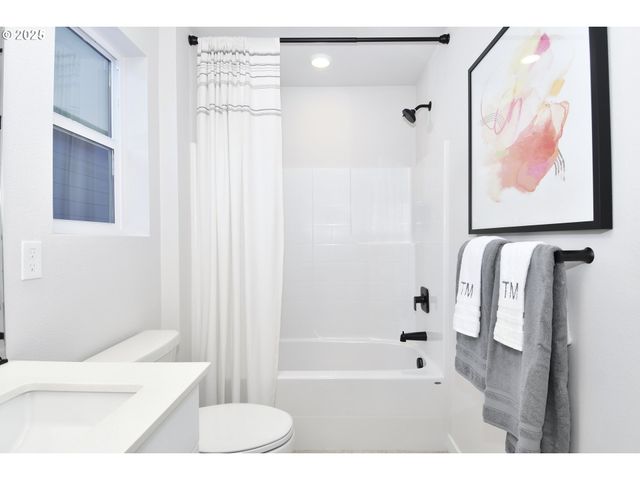 18975 Sw EUREKA Ln, Beaverton, OR 97007