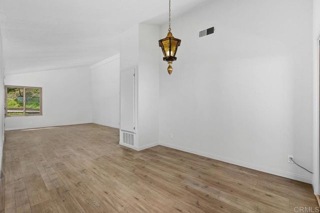 757 Nob Circle, Vista, CA 92084