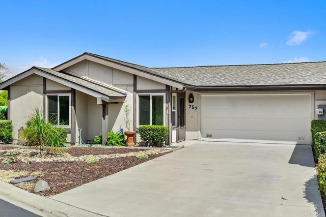 757 Nob Circle, Vista, CA 92084