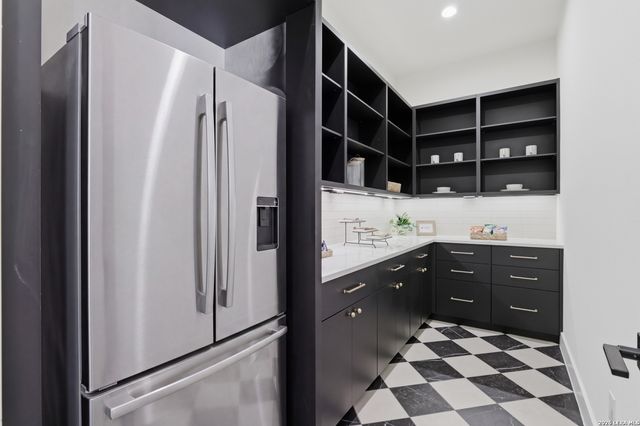 200 Easy Money, Boerne, TX 78006
