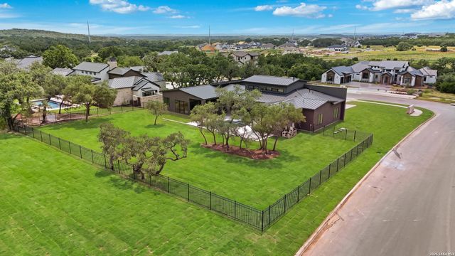 200 Easy Money, Boerne, TX 78006
