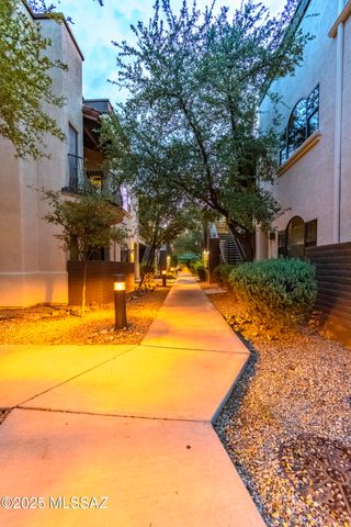 2010 E River Rd Unit 102, Tucson, AZ 85718