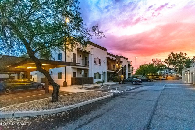 2010 E River Rd Unit 102, Tucson, AZ 85718