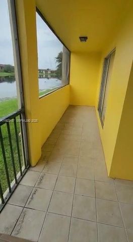 3905 N Nob Hill Rd 103, Sunrise, FL 33351