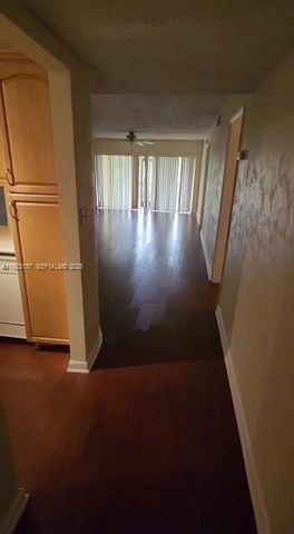 3905 N Nob Hill Rd 103, Sunrise, FL 33351