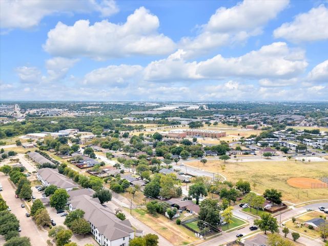 812 W Grubb Drive, Mesquite, TX 75149