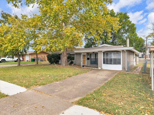 812 W Grubb Drive, Mesquite, TX 75149