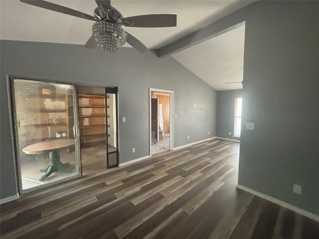 812 W Grubb Drive, Mesquite, TX 75149