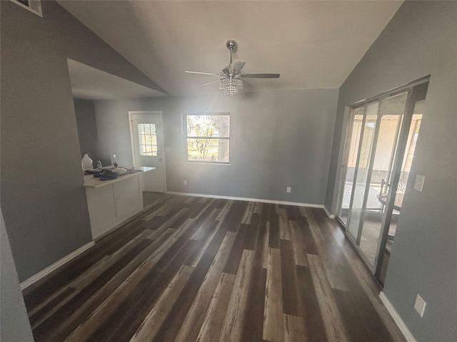 812 W Grubb Drive, Mesquite, TX 75149