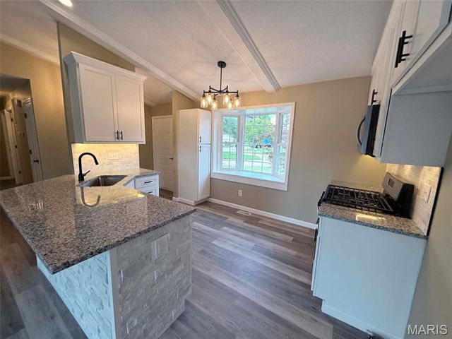 1068 Apricot Drive, St Charles, MO 63301
