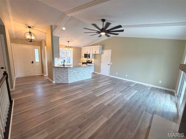 1068 Apricot Drive, St Charles, MO 63301
