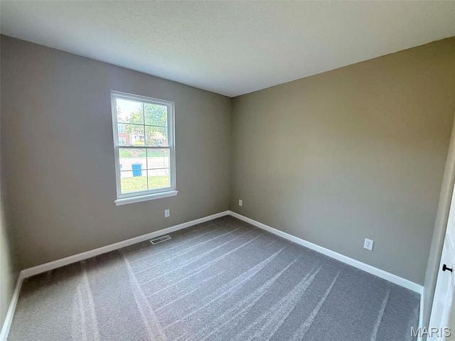 1068 Apricot Drive, St Charles, MO 63301