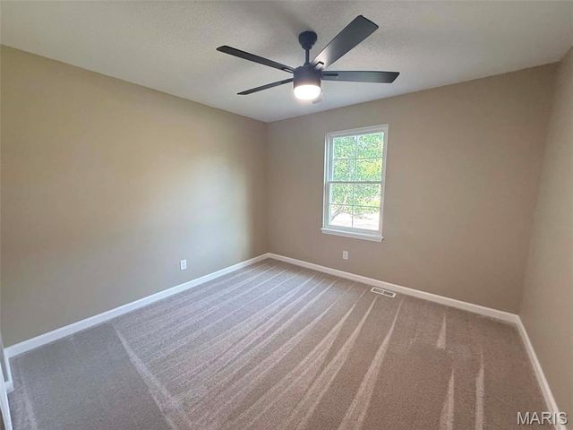 1068 Apricot Drive, St Charles, MO 63301
