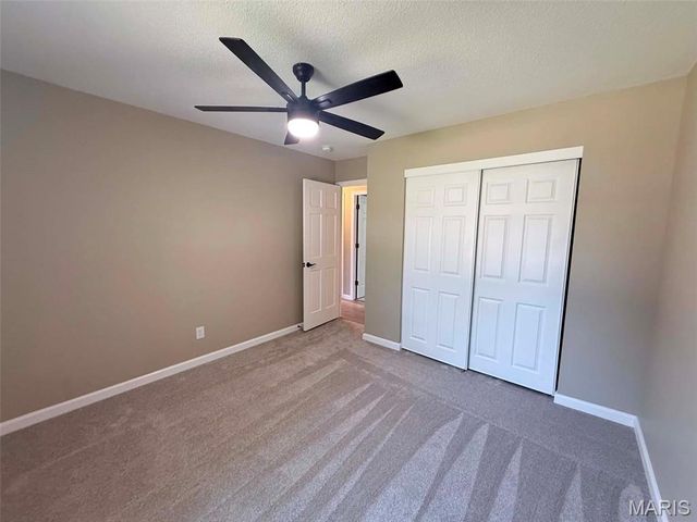 1068 Apricot Drive, St Charles, MO 63301