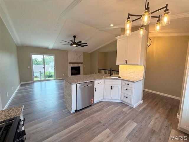 1068 Apricot Drive, St Charles, MO 63301