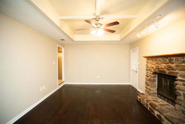 10 Willow Oak Loop, Maumelle, AR 72113