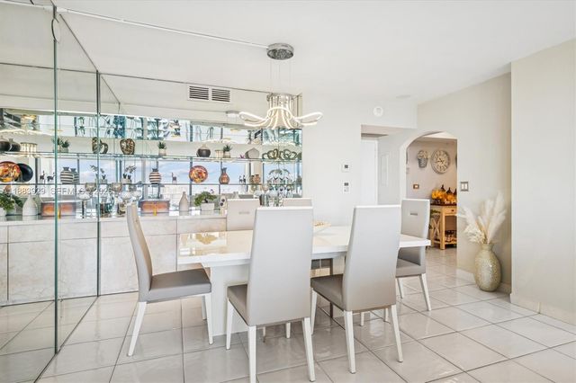 20355 NE 34th Court 2326, Aventura, FL 33180