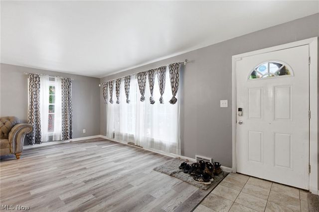 1934 Beverly Hills Drive, Euclid, OH 44117