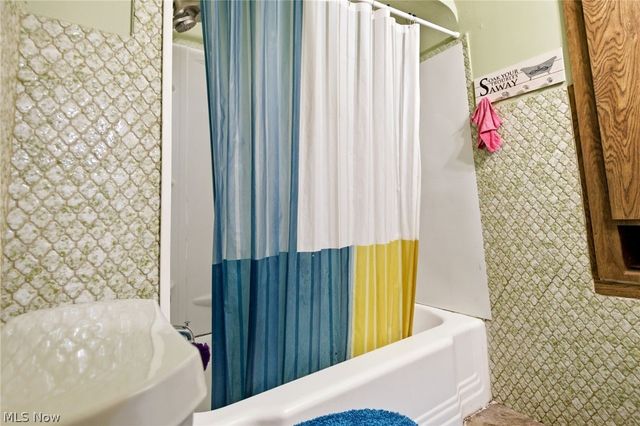 1934 Beverly Hills Drive, Euclid, OH 44117