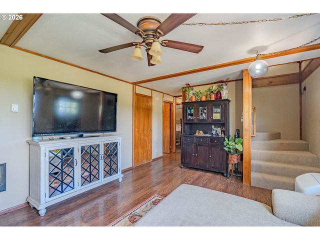 2015 Se 283RD Ave, Camas, WA 98607
