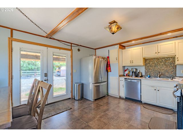 2015 Se 283RD Ave, Camas, WA 98607