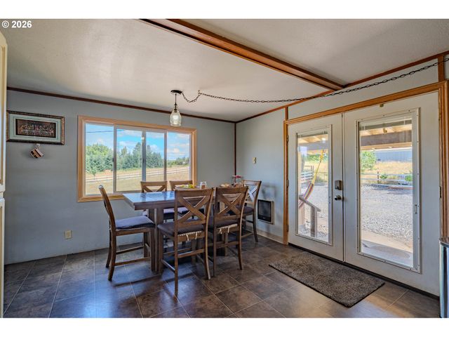 2015 Se 283RD Ave, Camas, WA 98607
