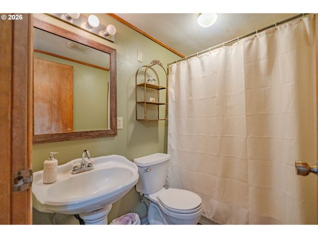 2015 Se 283RD Ave, Camas, WA 98607