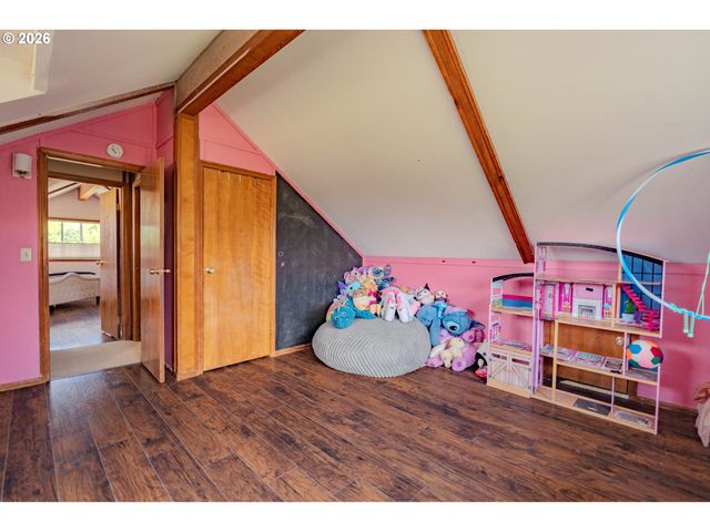 2015 Se 283RD Ave, Camas, WA 98607