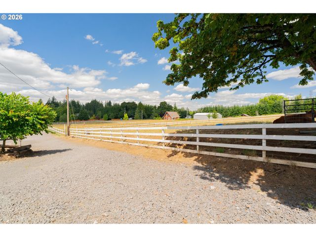 2015 Se 283RD Ave, Camas, WA 98607