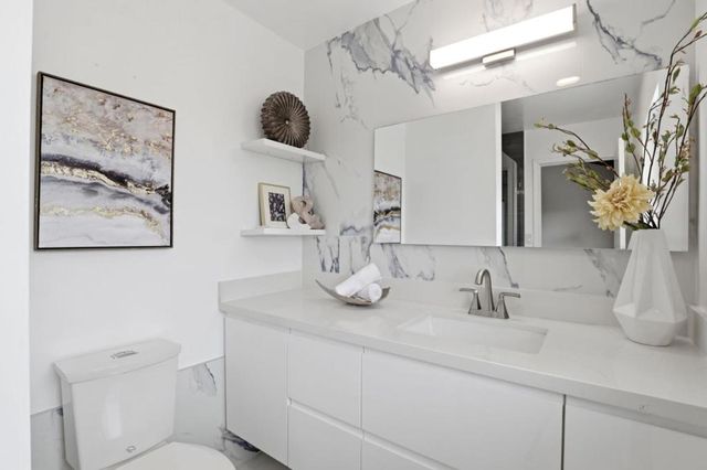255 S Rengstorff Avenue 2, Mountain View, CA 94040